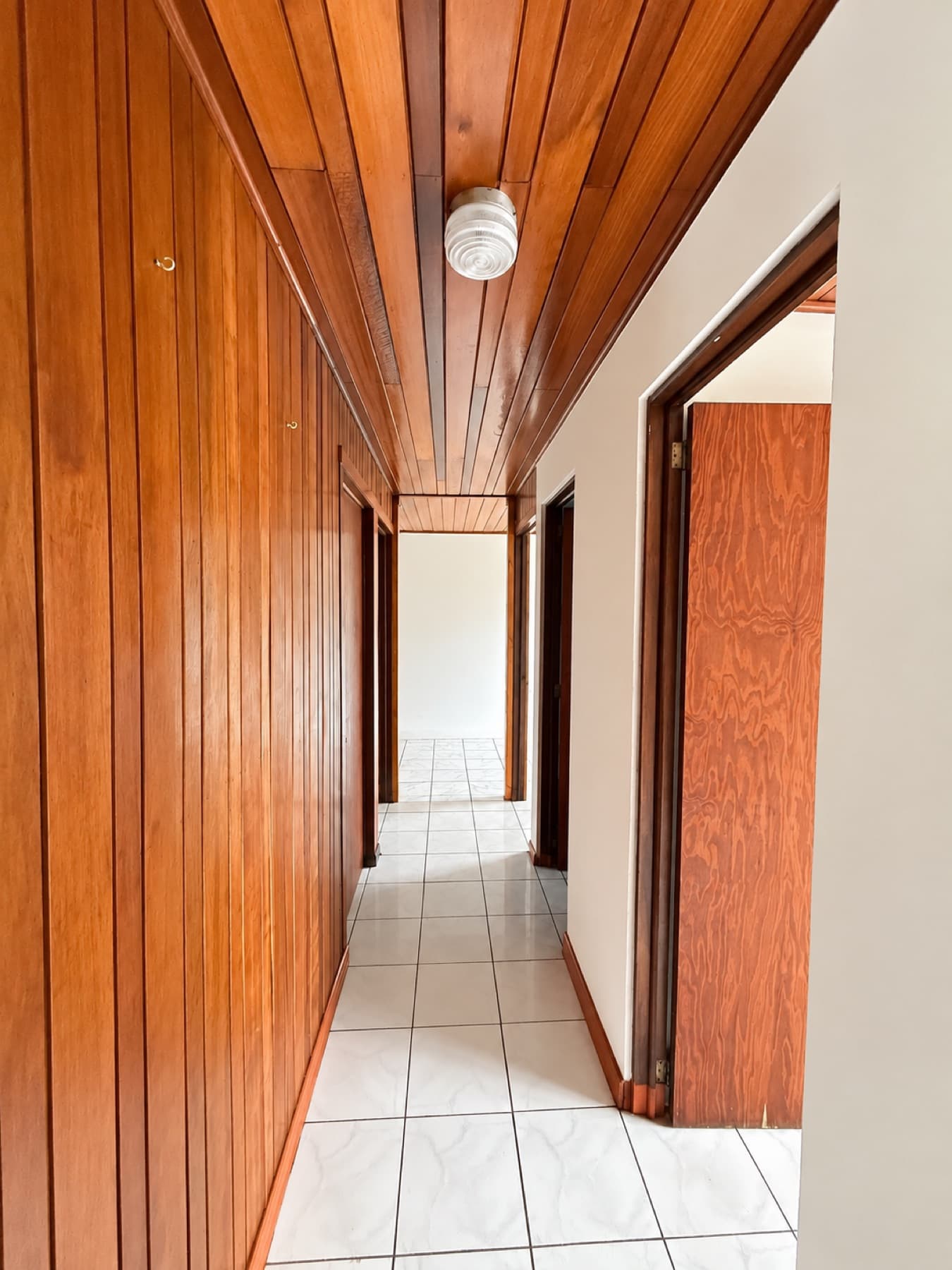 Hallway to the bedrooms